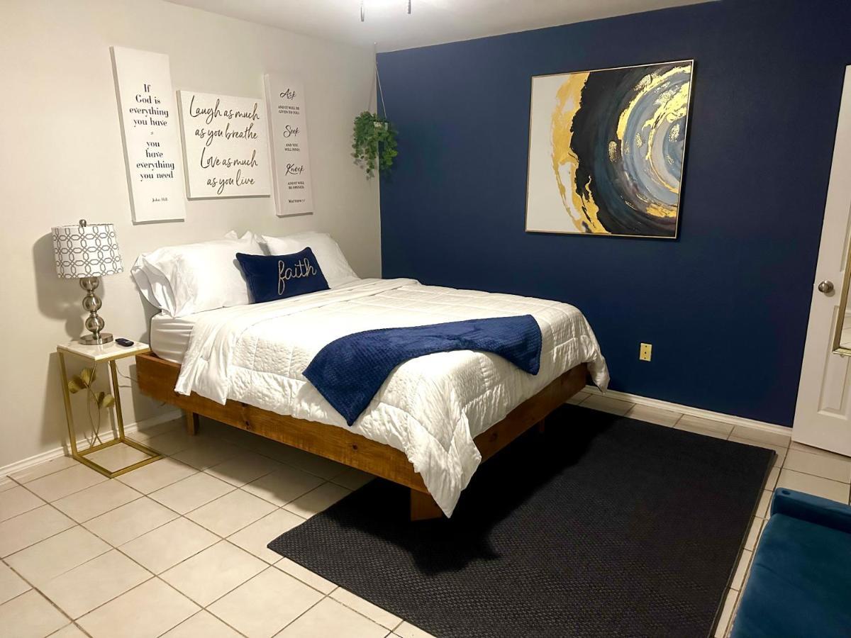 Traveler Stay Plus Eagle Pass Exterior photo